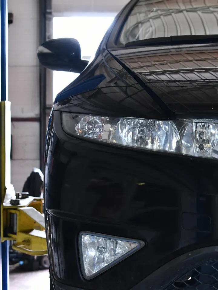 Honda Civic VIII podczas realizacji serwisowej MOTOER