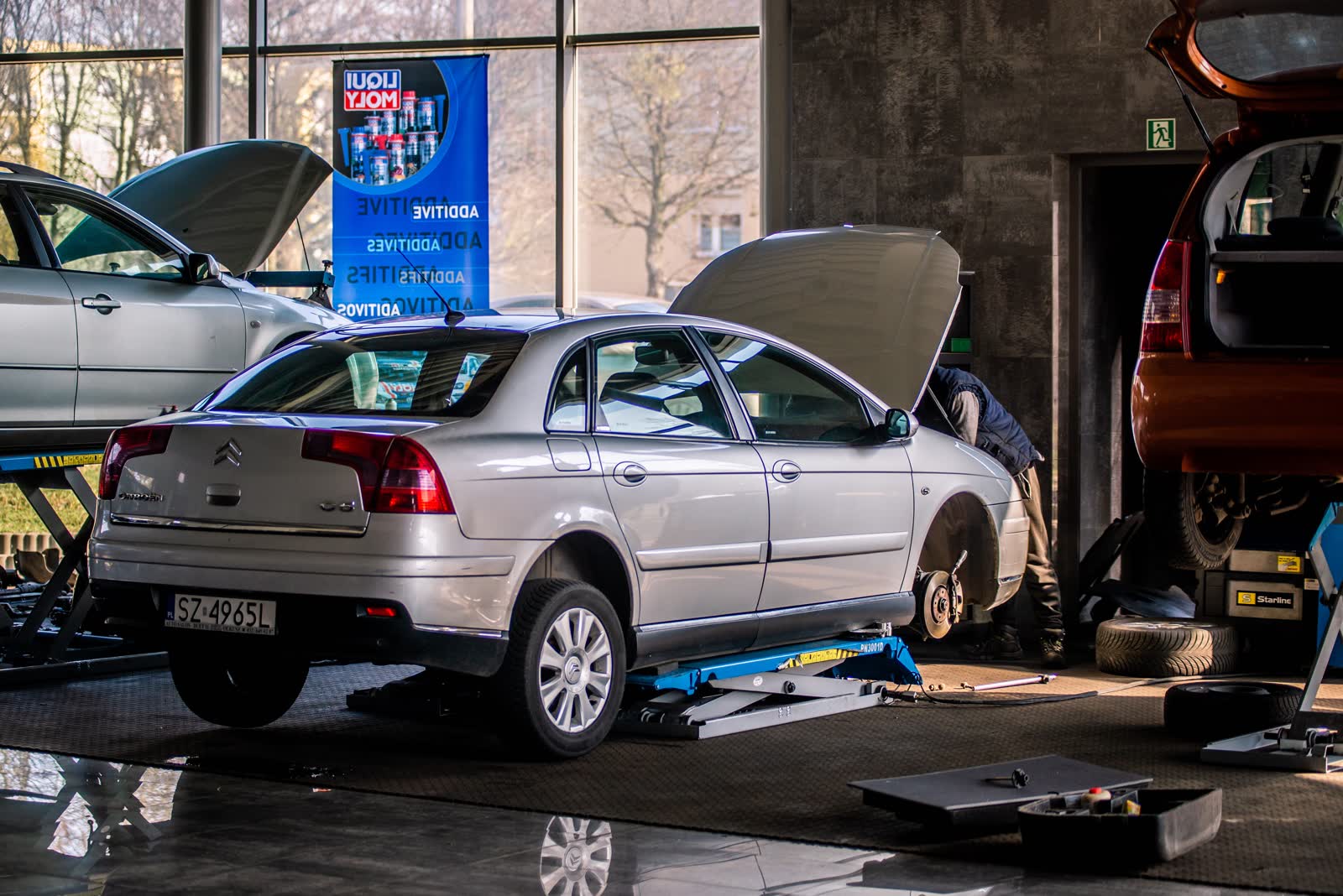 Arval Center MOTOER - usługa wymiana zacisku hamulcowego (zaplecze dla kierowców)