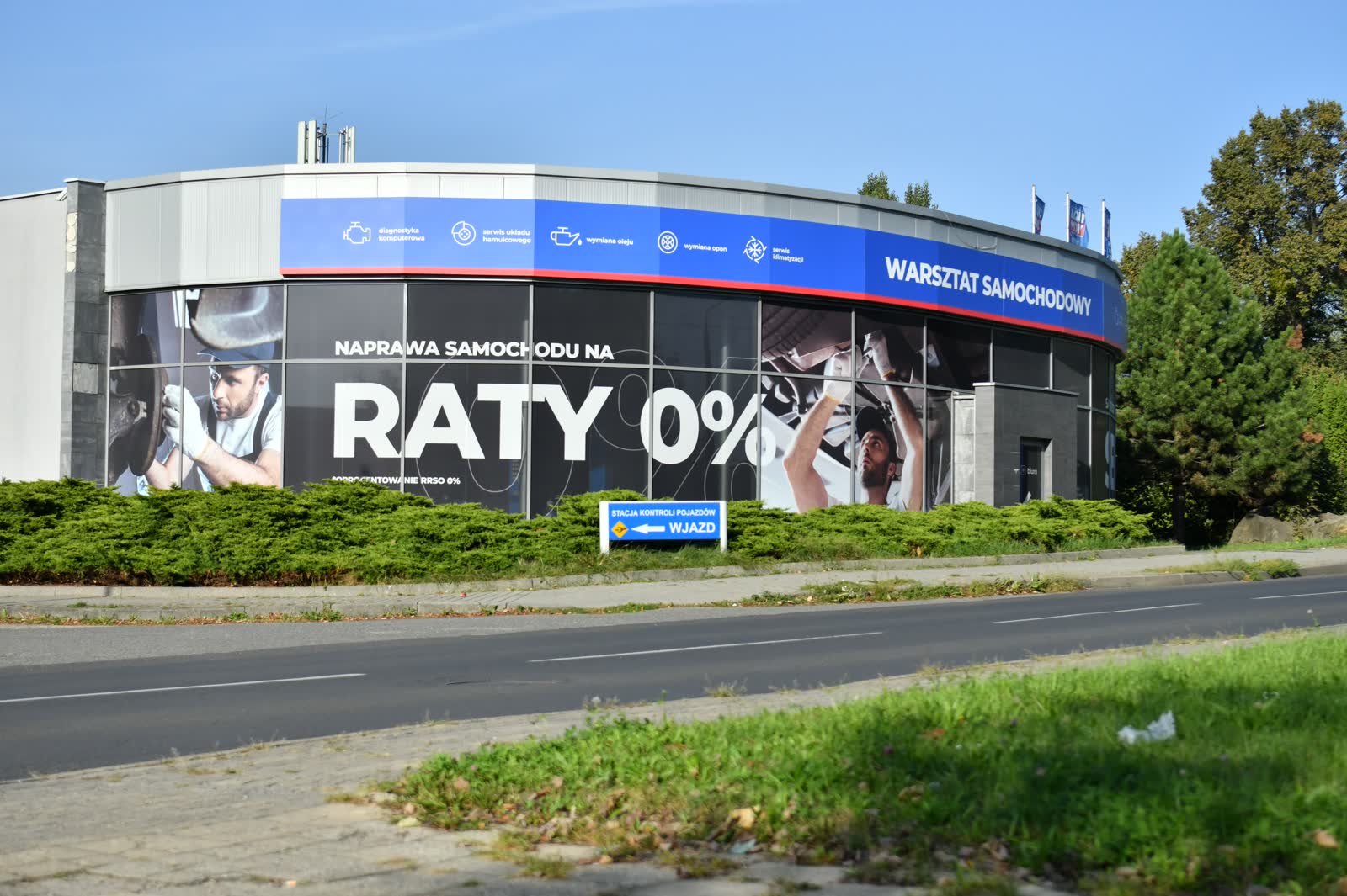 Arval Center MOTOER - usługa wymiana sprężyn zawieszenia (strefa przyjęcia)