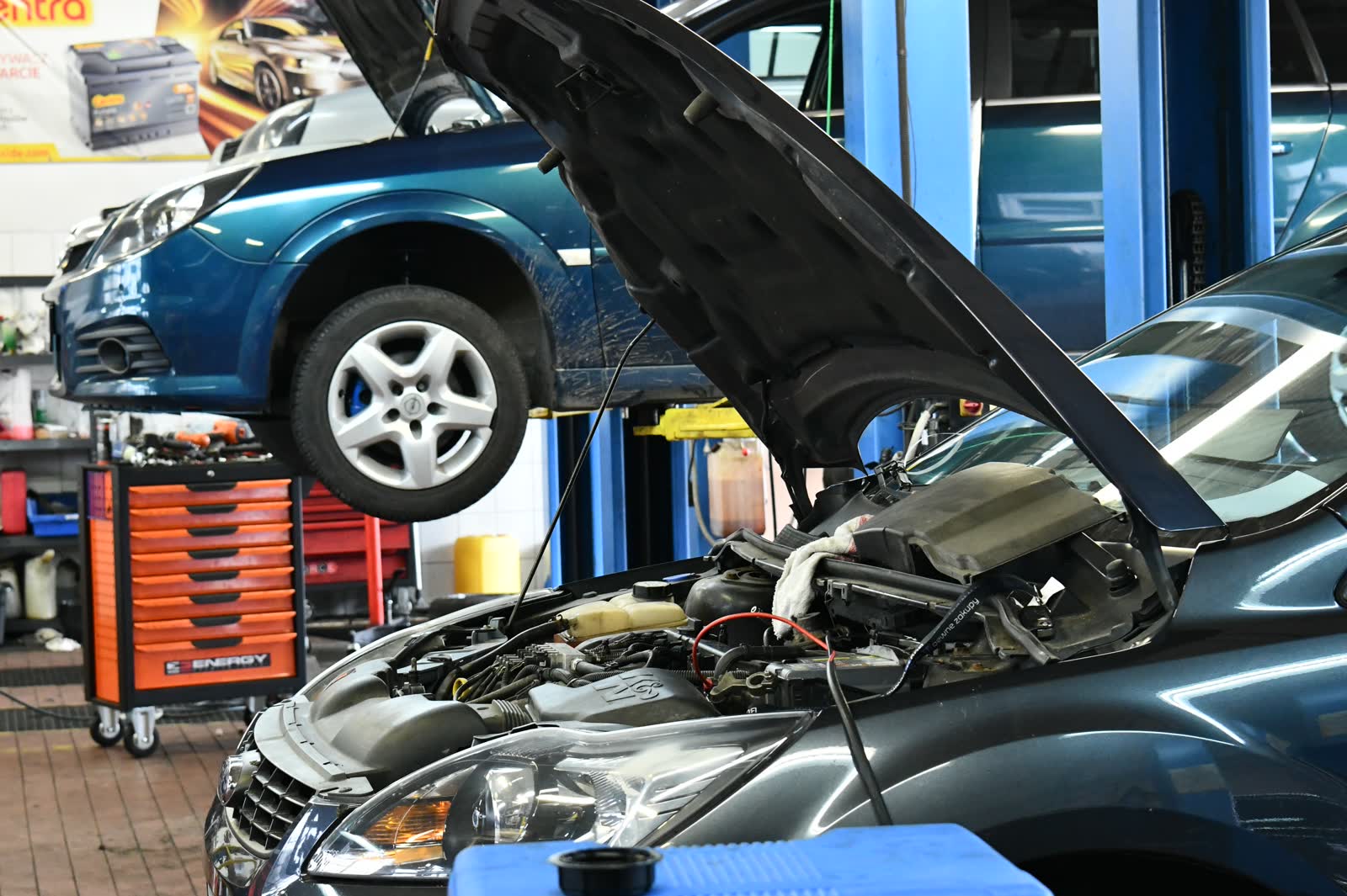 Arval Center MOTOER - usługa geometria kół (strefa przyjęcia)