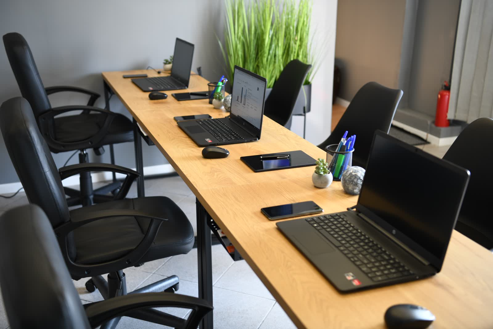 Arval Center MOTOER - usługa wymiana wahacza (zaplecze dla kierowców)