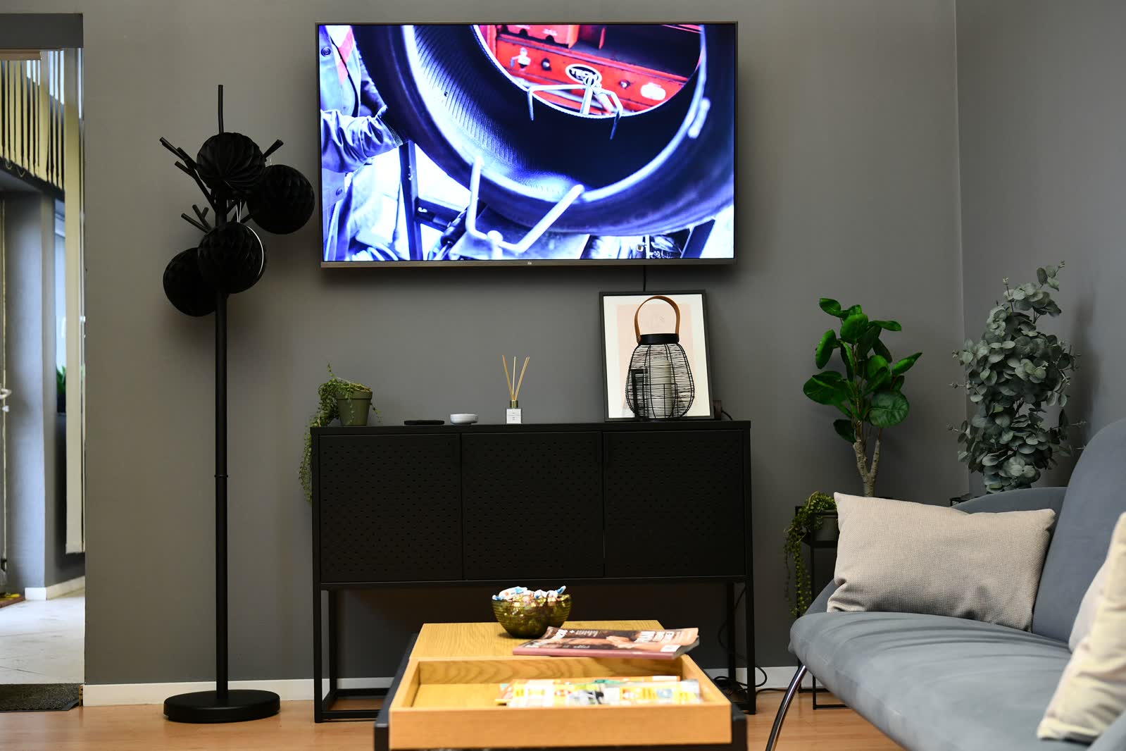 Arval Center MOTOER - usługa wymiana świec zapłonowych (poczekalnia i miejsce do pracy)