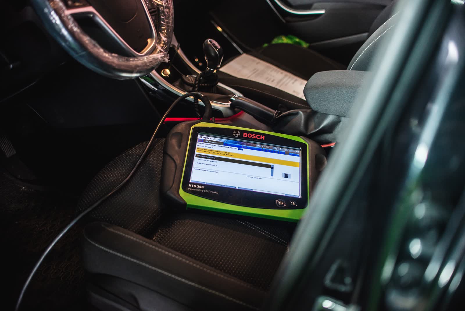 Arval Center MOTOER - obsługa kierowców z Katowic (hala serwisowa)