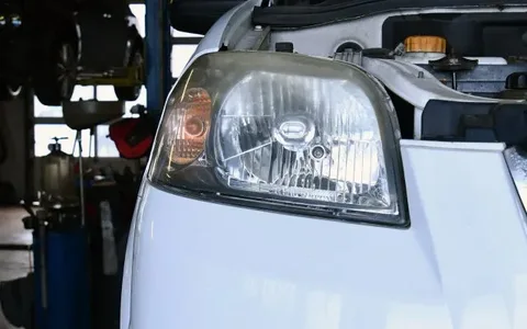Chevrolet Aveo podczas diagnostyki układu hamulcowego w MOTOER