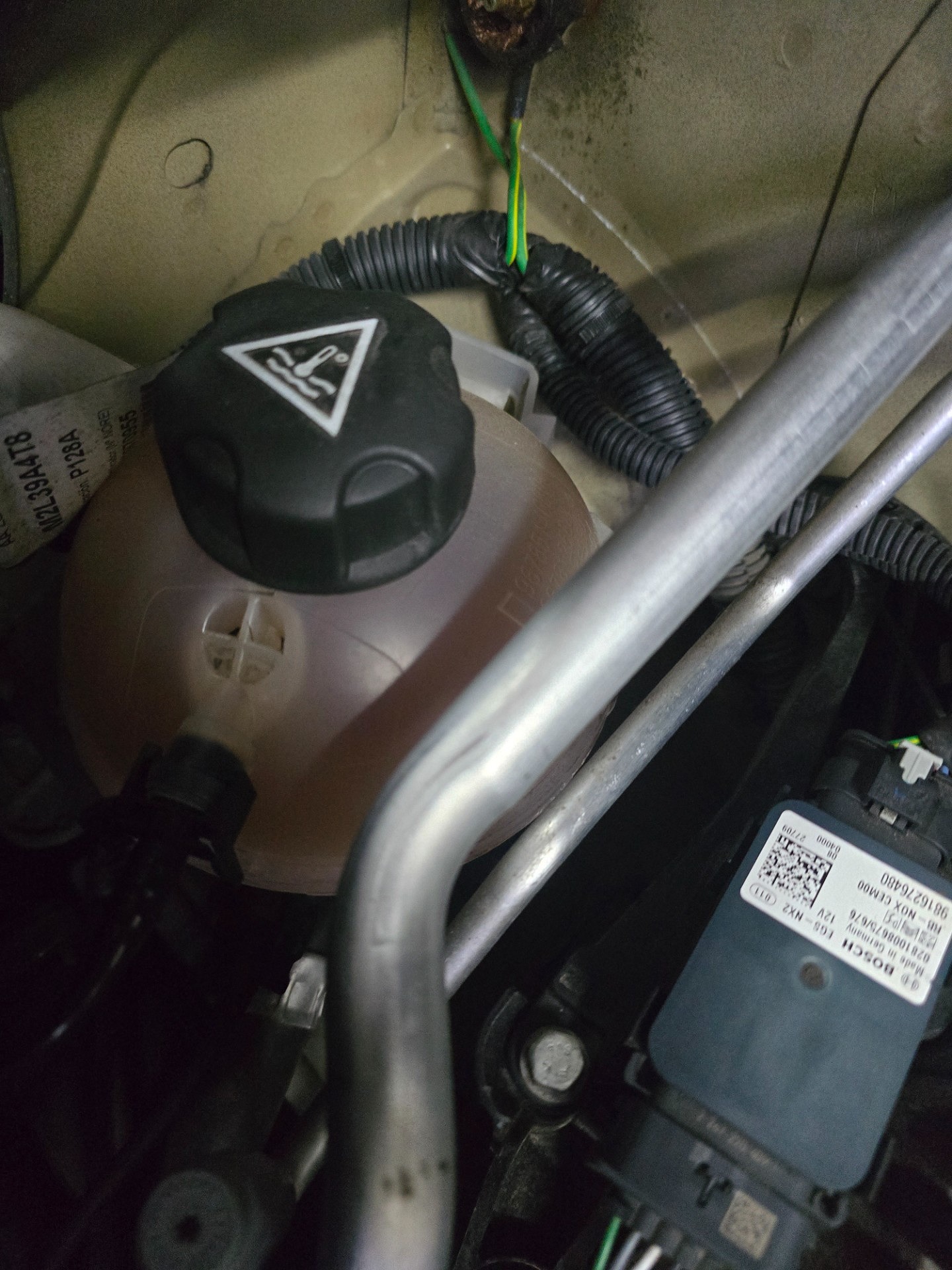 Poziom płynu chłodniczego - PEUGEOT RIFTER