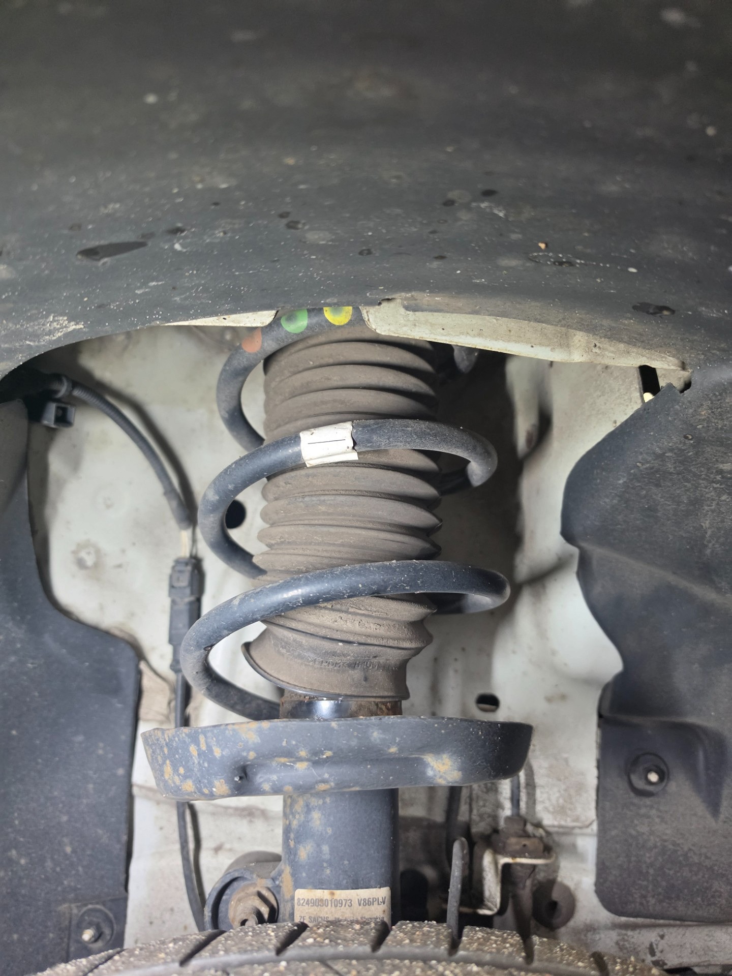 Stan sprężyn przedniej osi - FIAT 500L