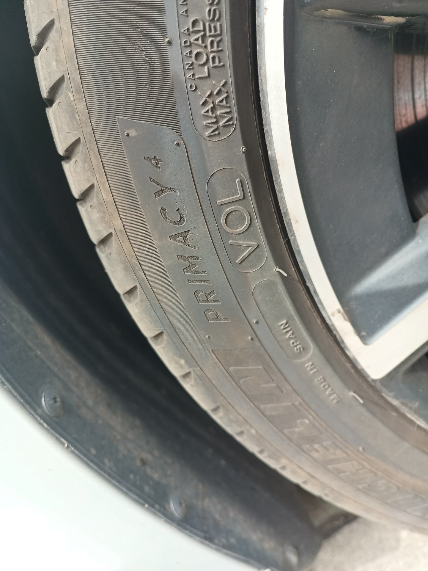 Opony - VOLVO V60 II