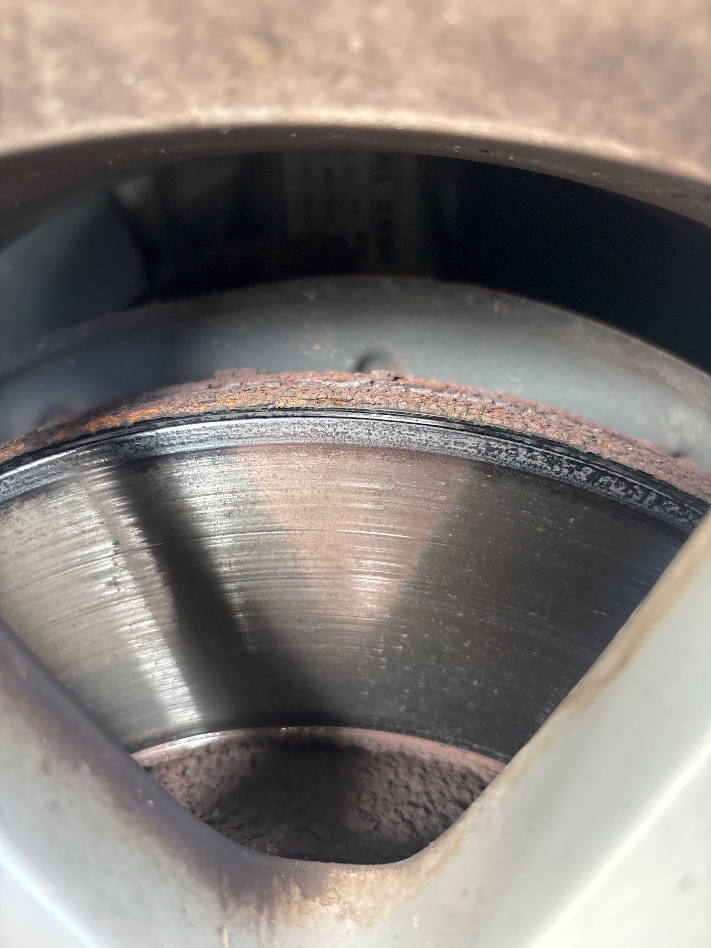 Stan tarcz hamulcowych z przodu - VW TOURAN