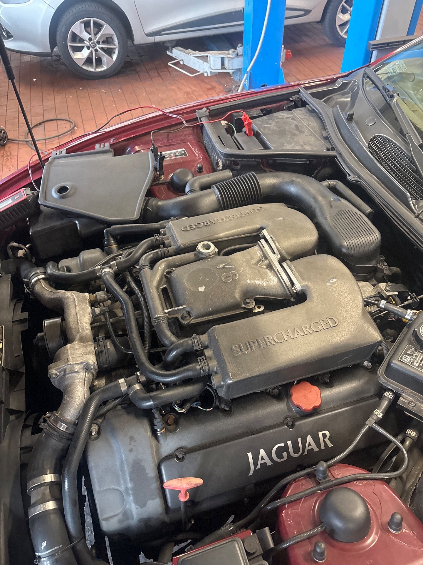 Informacja o wymianie rozrządu - JAGUAR XK 8 coupe